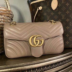SOLD IN A FLASH! Gucci GG Marmont Bag